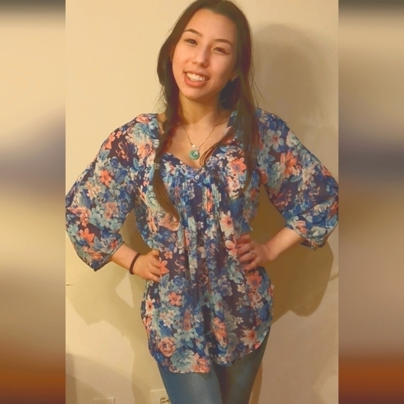 Lc Lauren Conrad Floral Lightweight Sheer Women's Top Size Medium - Picture 3 of 5